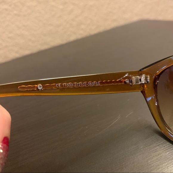 Women’s franco sarto sunglasses - Picture 8 of 9